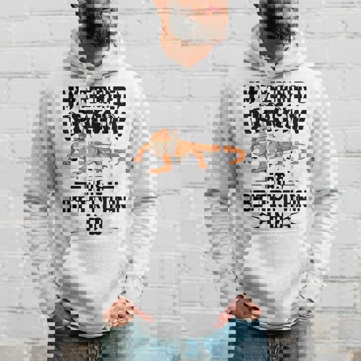 My Bearded Dragon Eats Better Than I Do トカゲ爬虫類 パーカー 彼への贈り物