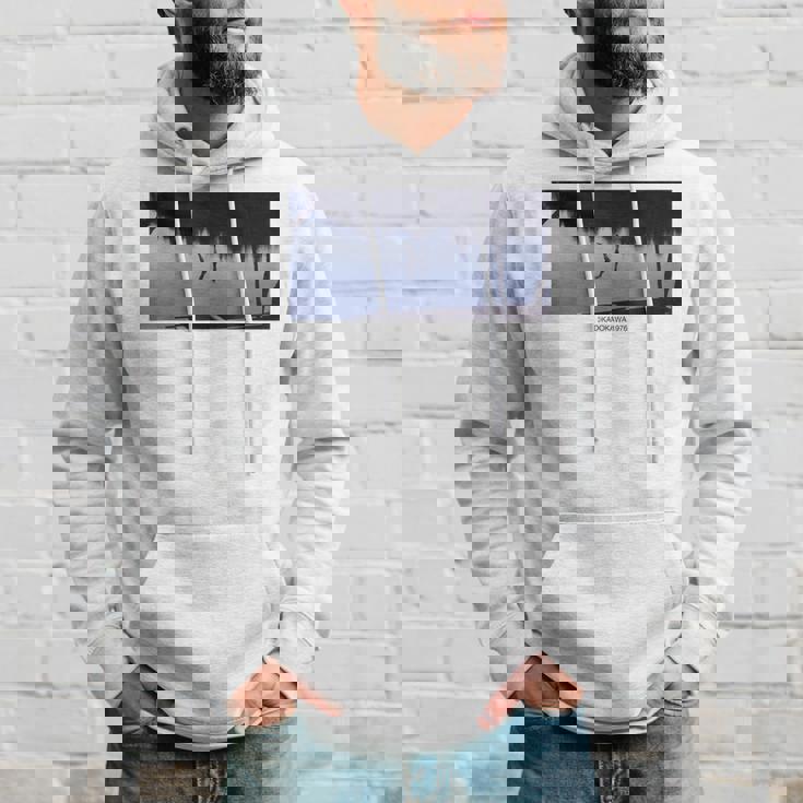 「犬神家の一族」逆さ足ショット パーカー 彼への贈り物