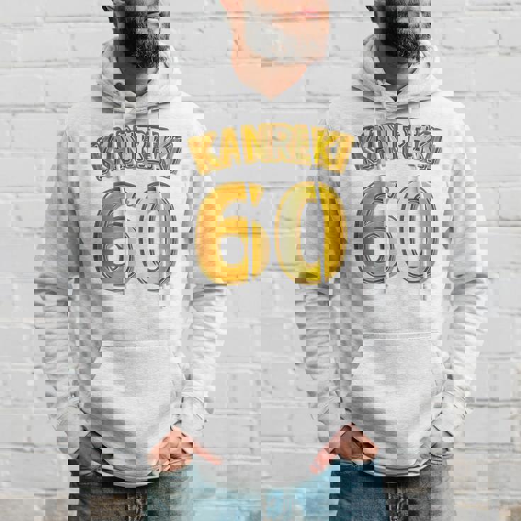 【バックプリント・背中側】還暦 六十歳 60才（ユニフォーム風）赤 レッド【金プレート風 文字】誕生日 面白 パーカー 彼への贈り物