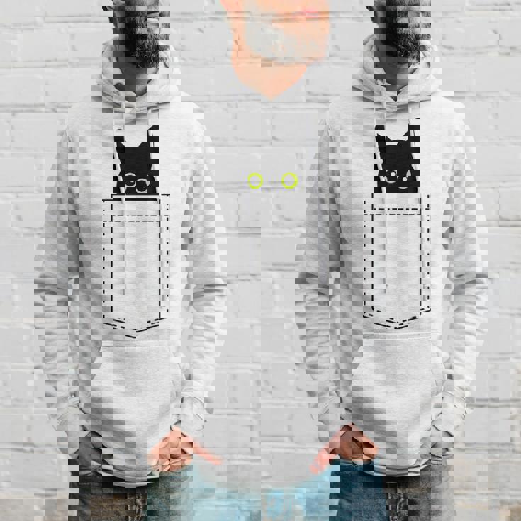 【ポケットから覗くネコ】黒猫 にゃんこ 猫好き 猫 可愛い ネコ 子猫 ネコ好き 面白い 変な 遊び心 ネタ ウケ狙い パーカー 彼への贈り物