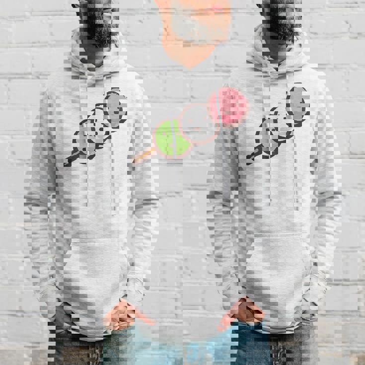 だんご 団子 和菓子 花見団子 三色団子 三兄弟 だんご好き かわいい おもしろ パーカー 彼への贈り物