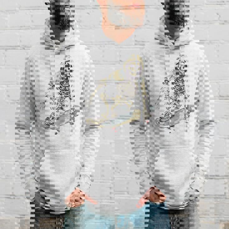 スケートボード スケルトン スケーター スケートボーダー スケートボード パーカー 彼への贈り物