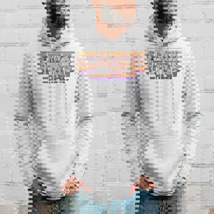 ストレンジャー・シングス ロゴ レトロ 旅行 ファン 記念品 パーカー 彼への贈り物