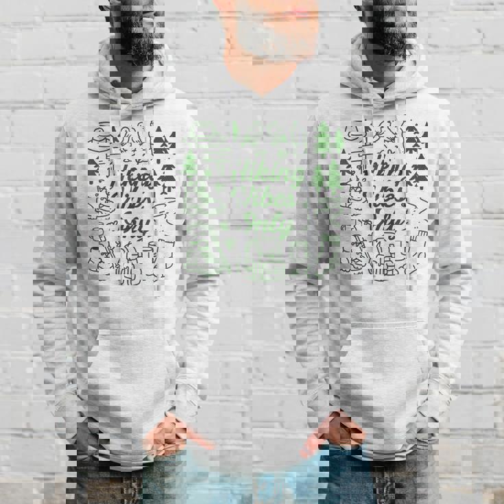 ハイキング バイブスオンリー 自然 落書き アート ミニマリスト 森林愛好家 パーカー 彼への贈り物