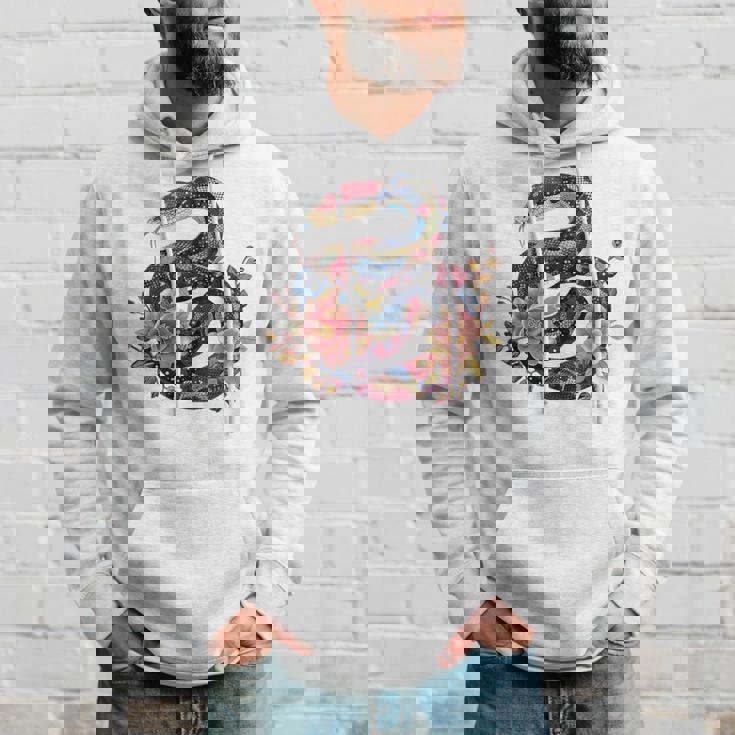 パイソン 蛇 フローラルボール パイソン タトゥーフラワー 蛇好き パーカー 彼への贈り物