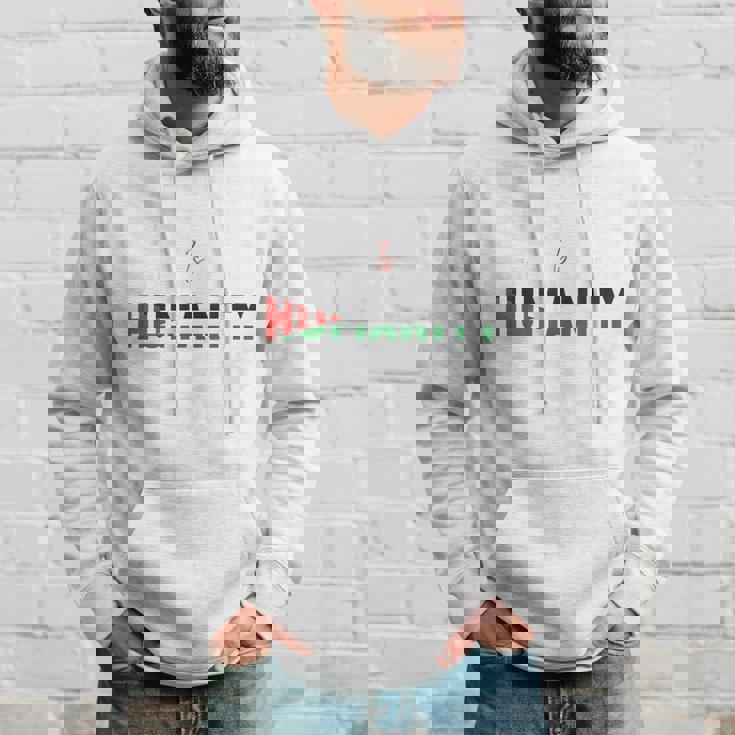 パレスチナと共に立つことは、人類のないガザに立ち向かうこと。 パーカー 彼への贈り物