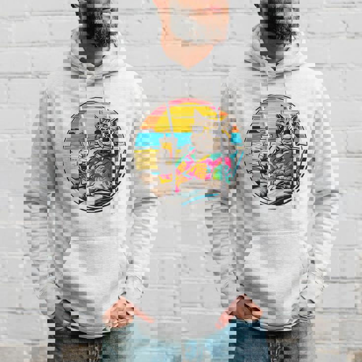 ビーチでドリンクを飲みながらリラックスできるレトロなヴィンテージクールな猫 長袖tシャツ パーカー 彼への贈り物