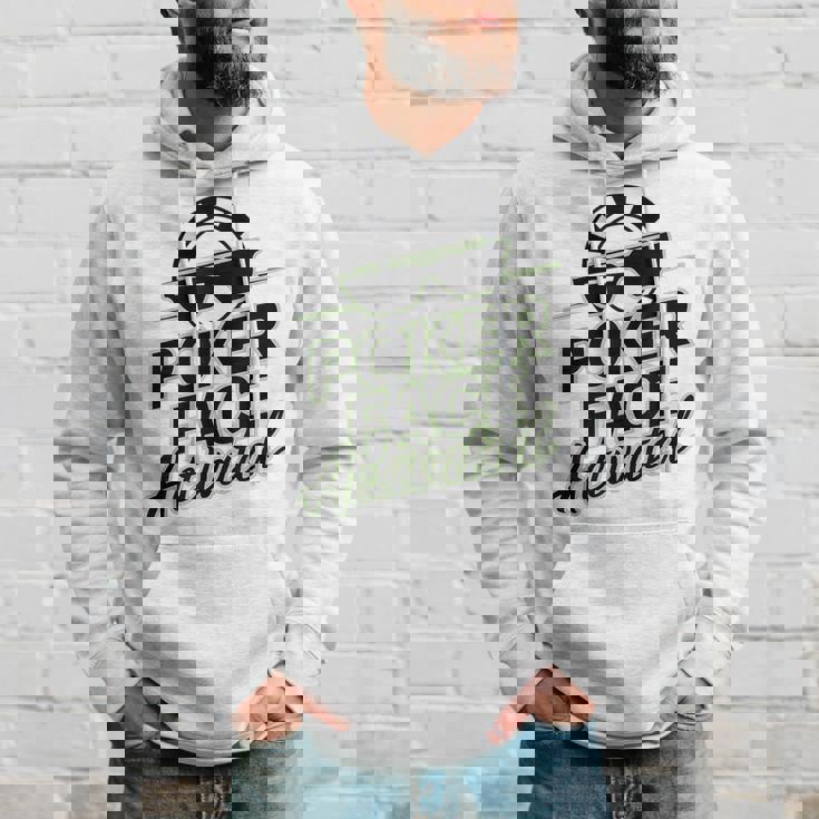 ポーカーフェイス活性化テキサスホールデムポーカーカード愛好家。 パーカー 彼への贈り物