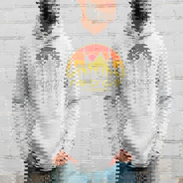 ヴィンテージ ファンシー ギャップ バージニアa 山 ハイキング お土産 パーカー 彼への贈り物