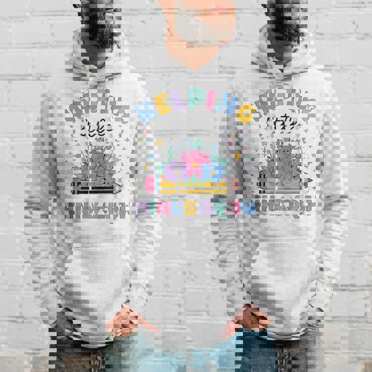 小さな心の成長を助ける ワイルドフラワー 幼稚園 先生 パーカー 彼への贈り物