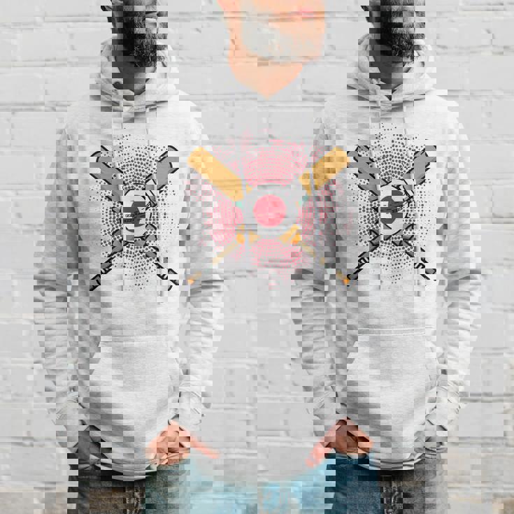 日本のクリケットラケットとボールの旗 長袖tシャツ パーカー 彼への贈り物