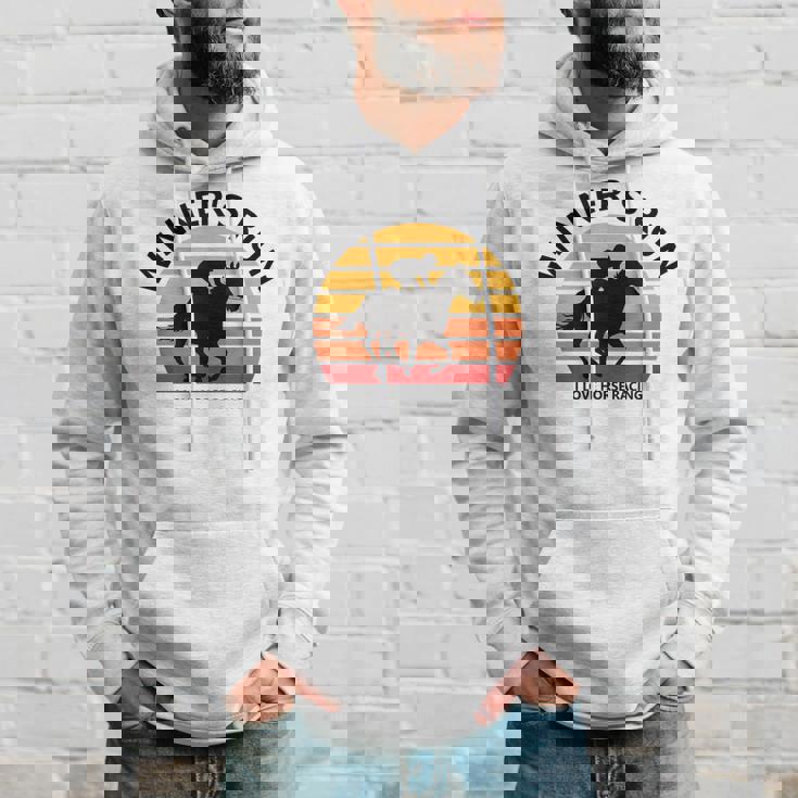 競馬ファンや馬好きの方にお勧め 勝者の走り オシャレな競馬イラスト パーカー 彼への贈り物