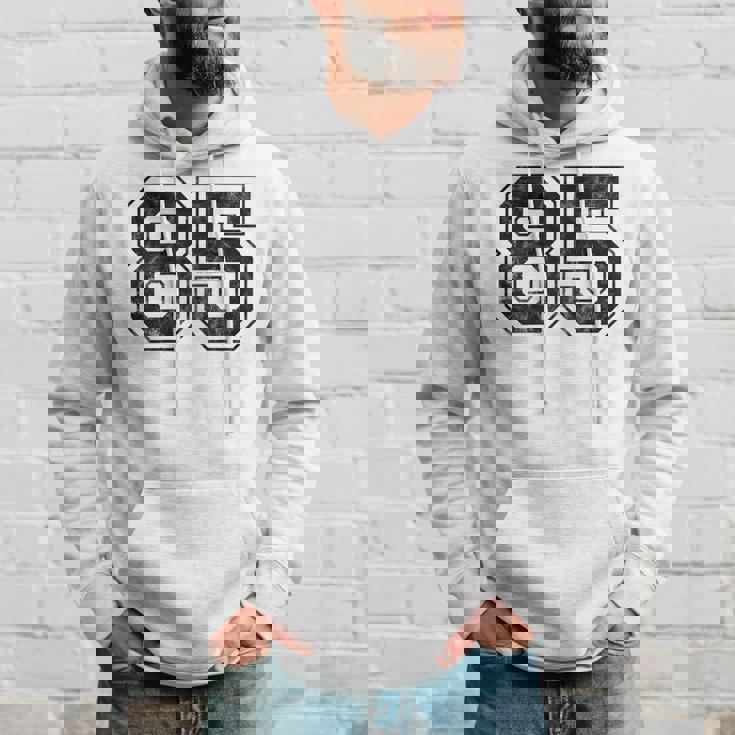 背中に85番 パーカー 彼への贈り物