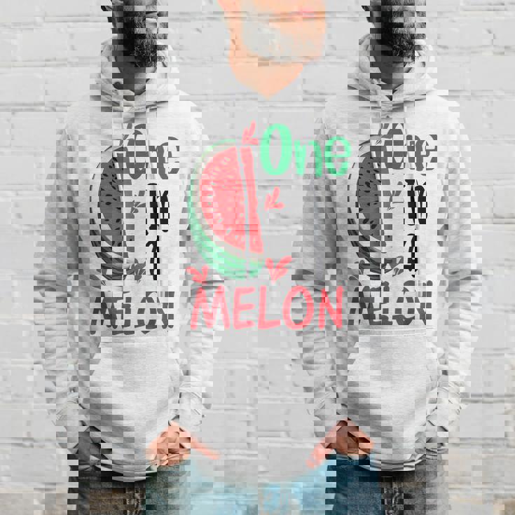 面白いスイカ ハワイのビーチでの休暇 メロンの中のかわいいもの パーカー 彼への贈り物