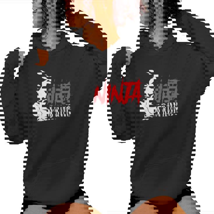Ninja In Training 面白い忍者誕生日ギフト 男性 女性 子供 レディースパーカー