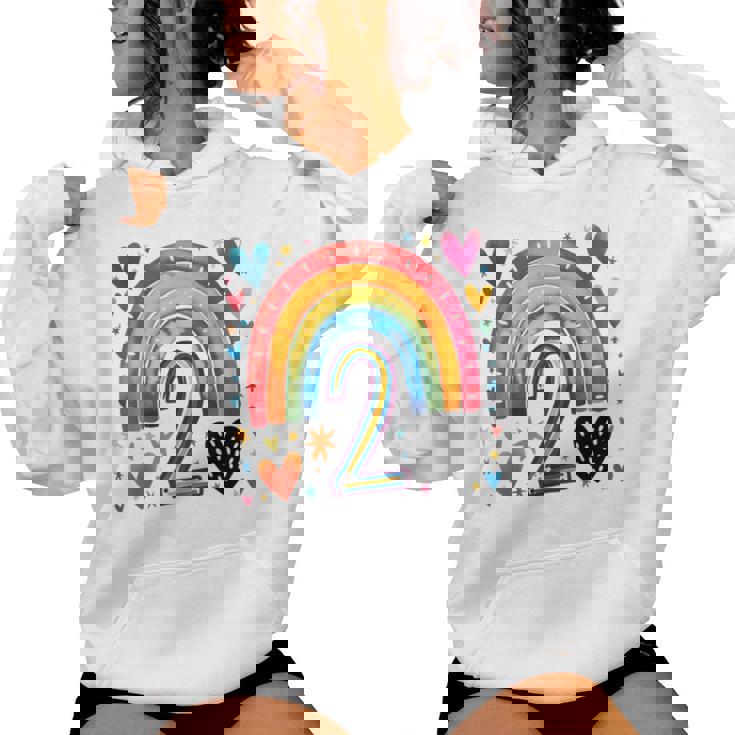 私はもう2歳 女の子のためのかわいいレインボーバースデーデザイン レディースパーカー