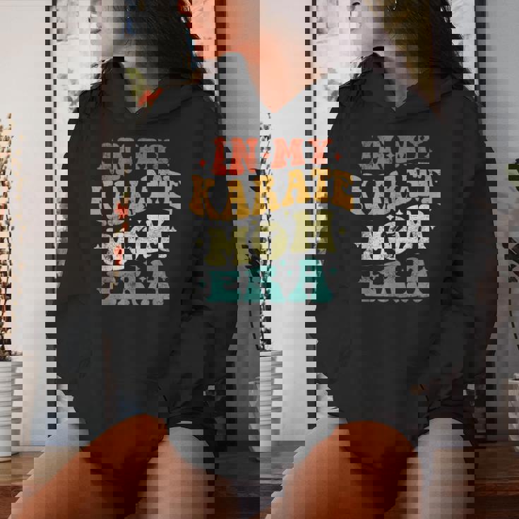 In My Karate Mom Era 面白い 空手 ママ ヴィンテージ 母の日 レディースパーカー 彼女への贈り物