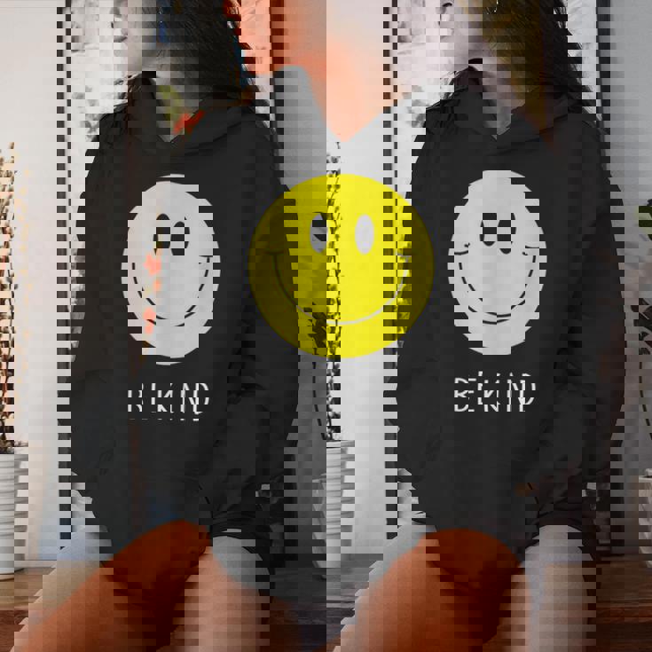 Be Kind かわいい イエロー スマイル フェイス シャツ スマイル フェイス ハピネス レディースパーカー 彼女への贈り物