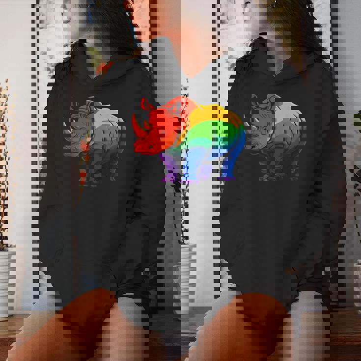 Lgbt 力強い虹色のサイ Rainbow Rhinoceros Graphic レディースパーカー 彼女への贈り物