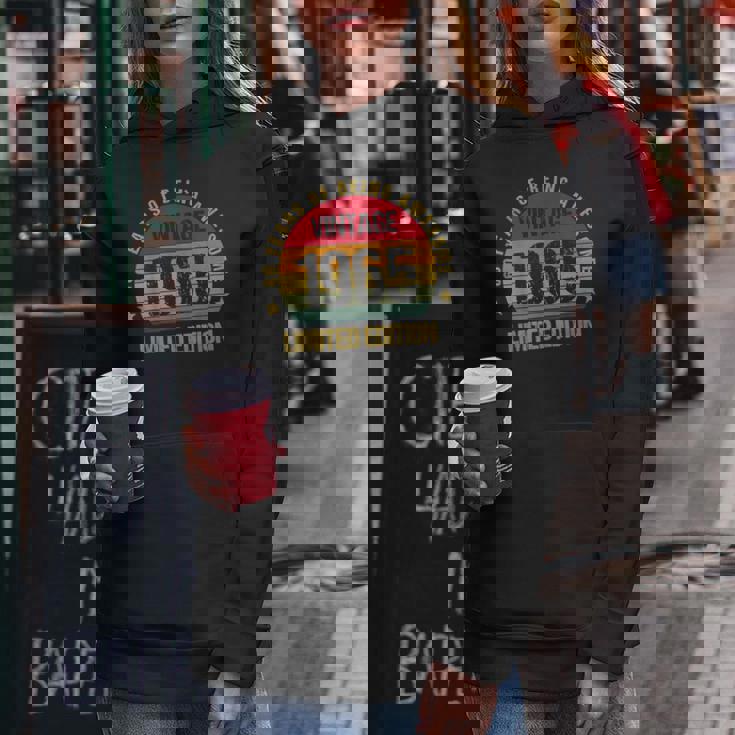 60歳 六十 1965年 ヴィンテージ 還暦 男性 女性 かわいい レディースパーカー 面白い贈り物