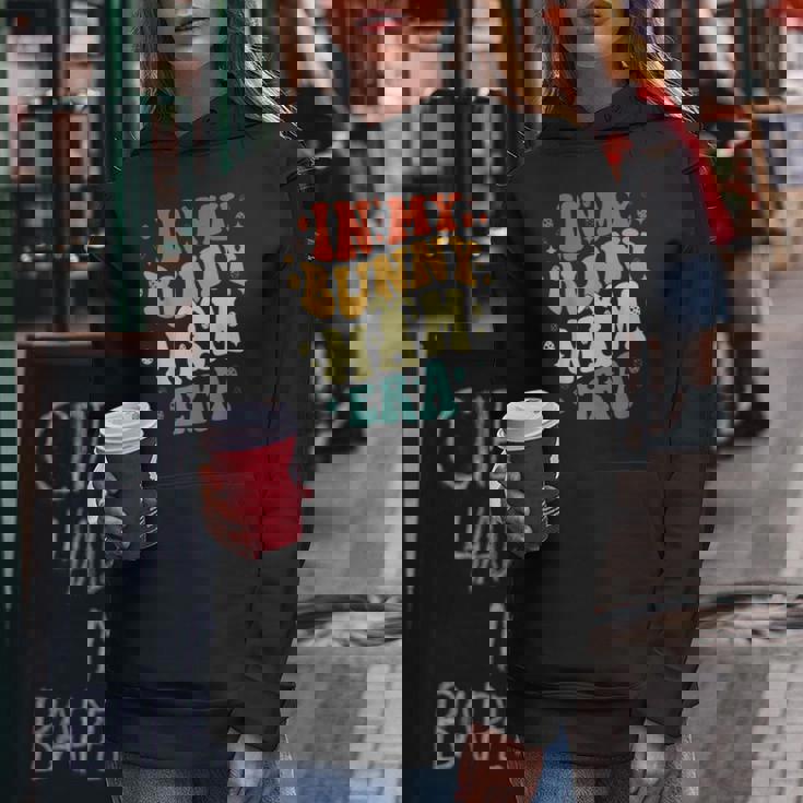 In My Bunny Mom Era ヴィンテージ イースターデー 母の日 レディースパーカー 面白い贈り物