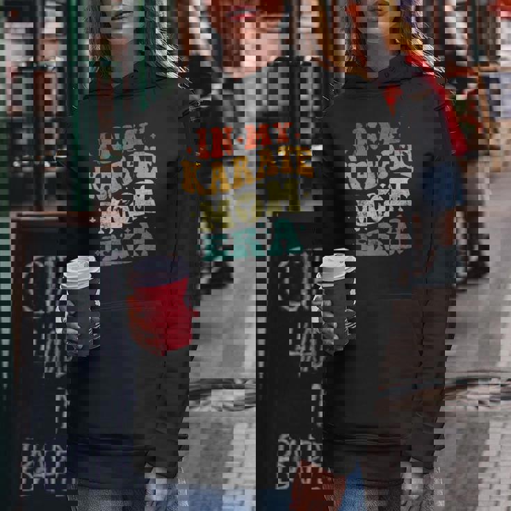 In My Karate Mom Era 面白い 空手 ママ ヴィンテージ 母の日 レディースパーカー 面白い贈り物