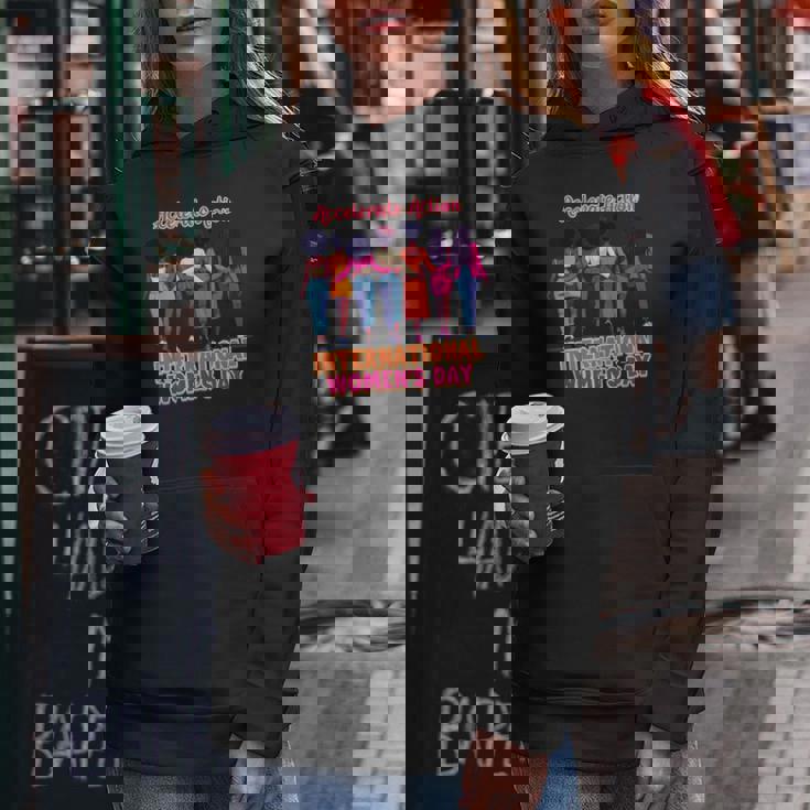 International Women’S Day Empowerment Accelerate Action レディースパーカー 面白い贈り物