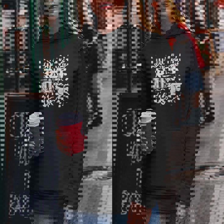 Livin' Thatoccer Mom Life ファニースポーツ 母の日 レディースパーカー 面白い贈り物