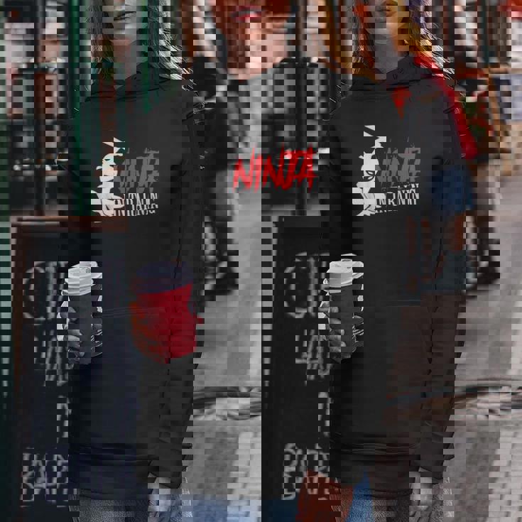 Ninja In Training 面白い忍者誕生日ギフト 男性 女性 子供 レディースパーカー 面白い贈り物
