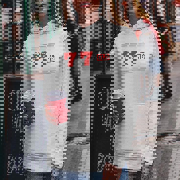 77 歳 喜寿 77歳 77才 お祝い 男性 女性 喜寿祝い 父 母 きじゅ 誕生日 スロット パチスロ レディースパーカー 面白い贈り物