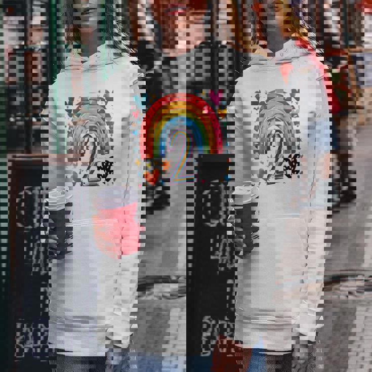 私はもう2歳 女の子のためのかわいいレインボーバースデーデザイン レディースパーカー 面白い贈り物