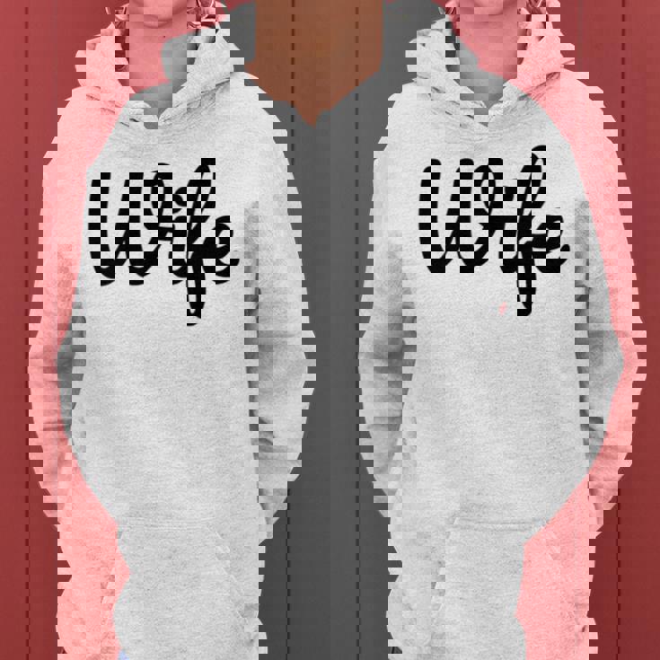 【Wife】妻 嫁 奥さん シンプル おしゃれ 英語 英文字 夫婦お揃い 結婚祝い カップル ペアルック おもしろ ペア レディースパーカー