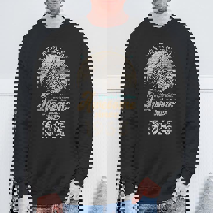 1965年以来の素晴らしい山 60歳の誕生日 スウェットシャツ 高齢者への贈り物