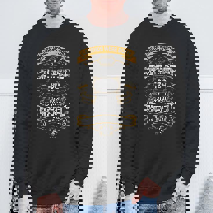 1980年9月に誕生した44歳の誕生日レジェンド。 スウェットシャツ 高齢者への贈り物