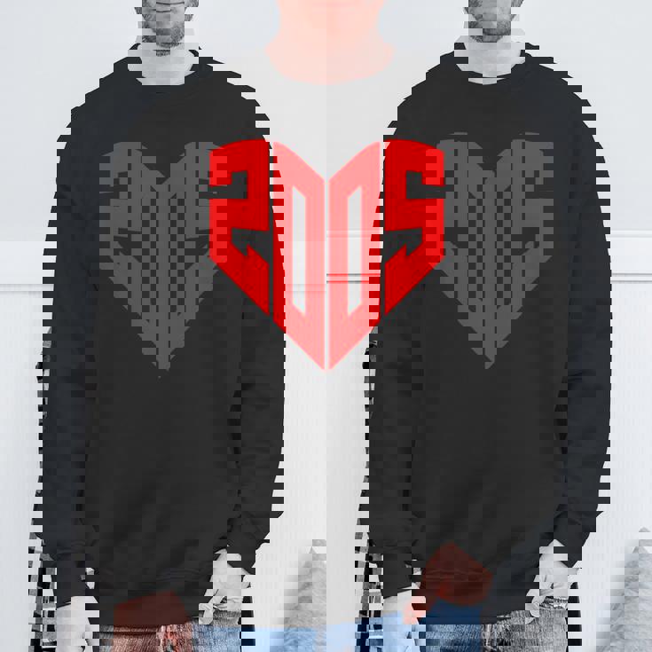 2005 ハート・ヴィンテージ 2005年 ハートの形 20歳の誕生日に愛を込めて スウェットシャツ 高齢者への贈り物