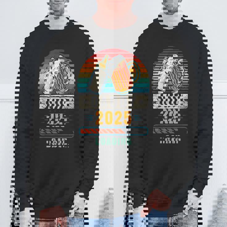 2025 年のお父さん 出産のお知らせ 父親になる予定の人 これから父親になる人 スウェットシャツ 高齢者への贈り物