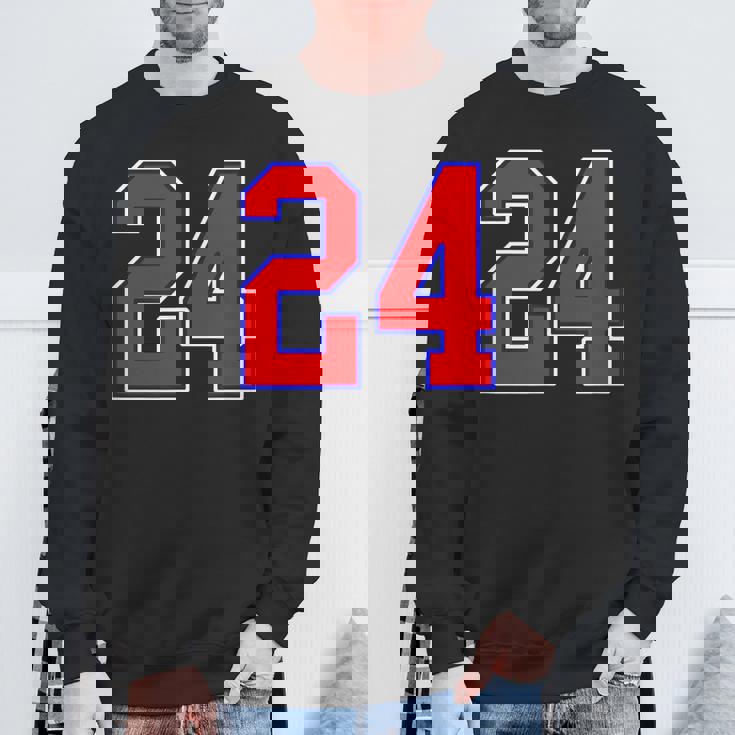 24番の大学スポーツスタイル。レッド、ブルー、ホワイト。 スウェットシャツ 高齢者への贈り物