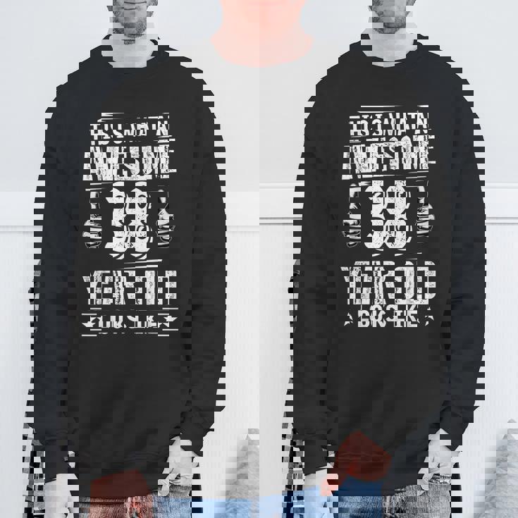 38歳の誕生日プレゼントは私に38歳をもたらしました 良い 面白い 38歳 スウェットシャツ 高齢者への贈り物