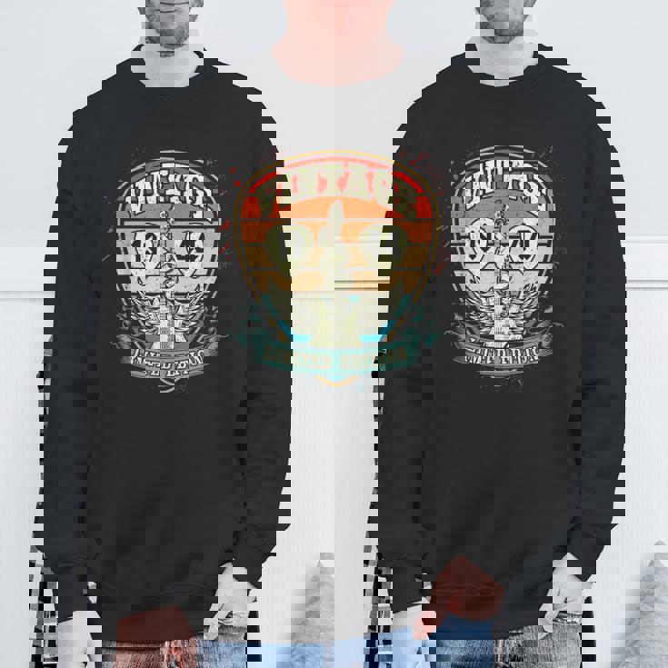 81 歳のギフト ヴィンテージ 1944 年生まれ レトロ 81 歳の誕生日 スウェットシャツ 高齢者への贈り物