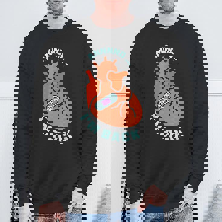 And I'm Back 生き残り バイパス 心臓発作 サバイバー 心臓 スウェットシャツ 高齢者への贈り物