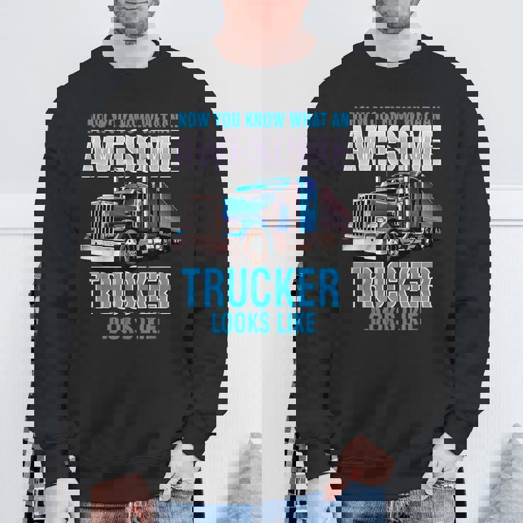 Awesome Trucker セミトラックドライバー ビッグリグ トラッカー スウェットシャツ 高齢者への贈り物