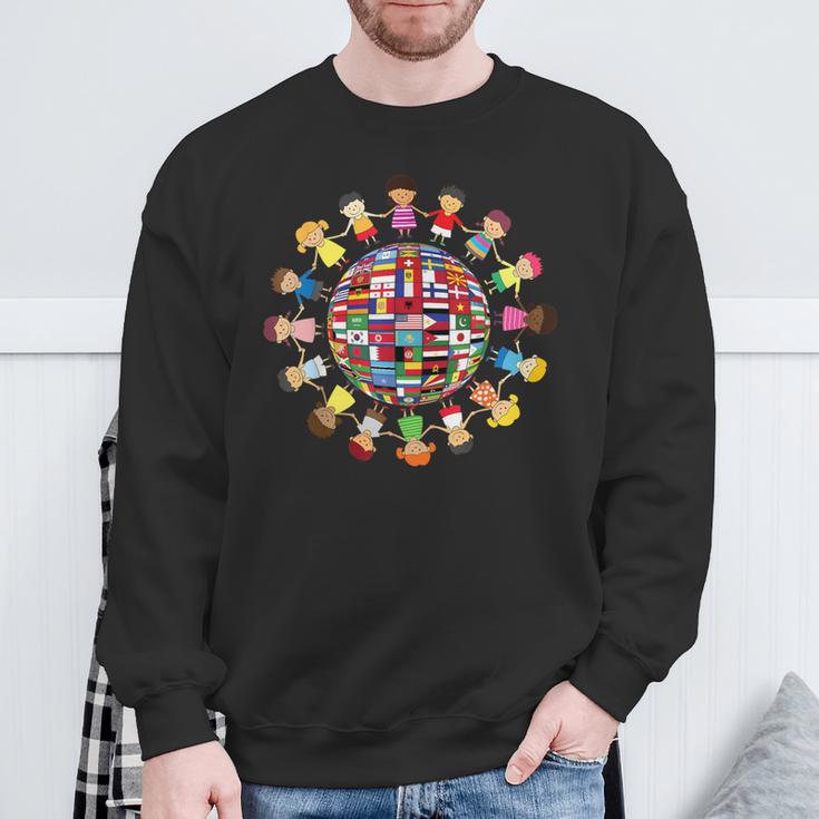 Banderas Del Mundo Cultural Diversidad Niños Alrededor Del Mundo Camisa de entrenamiento Regalos para ancianos