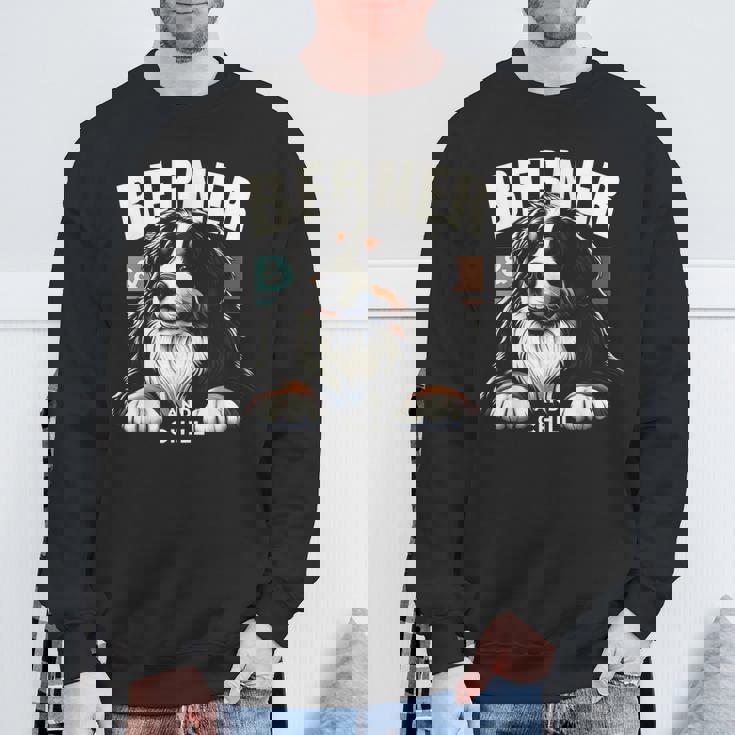 Berner And Chill バーニーズマウンテンドッグ 面白いグラフィックtシャツ スウェットシャツ 高齢者への贈り物