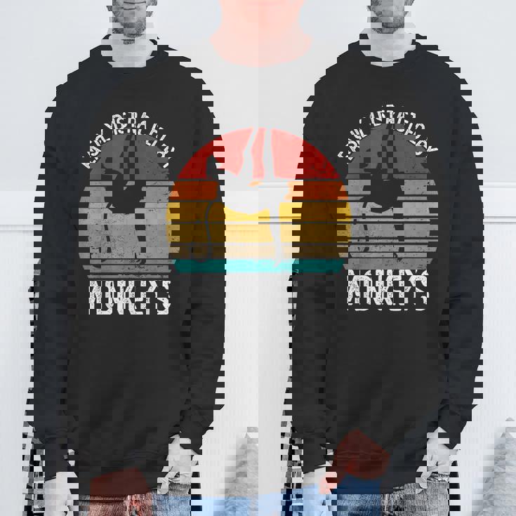 Easy Distracted By Monkeys シャツ ビンテージモンキー スウェットシャツ 高齢者への贈り物