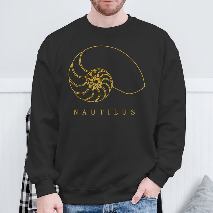 Golden Nautilus シェルtシャツ 海洋自然愛好家向け スウェットシャツ 高齢者への贈り物