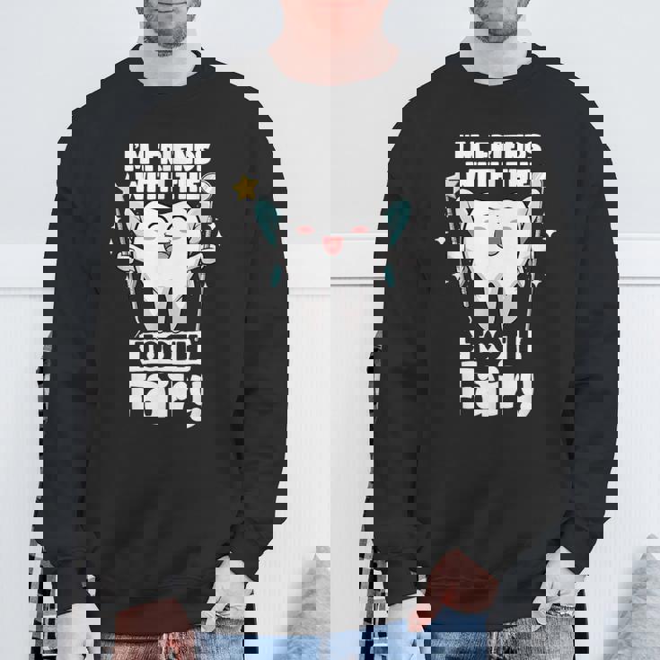 I'm Friends With The Tooth Fairy 歯科 小児歯科医 スウェットシャツ 高齢者への贈り物