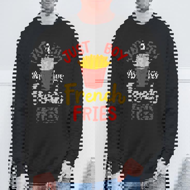 Just A Boy Who Loves French Fries フライドポテト じゃがいも ヴィーガン スウェットシャツ 高齢者への贈り物