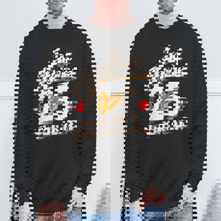 Just Married 25 Years Ago シルバーウェディング スウェットシャツ 高齢者への贈り物