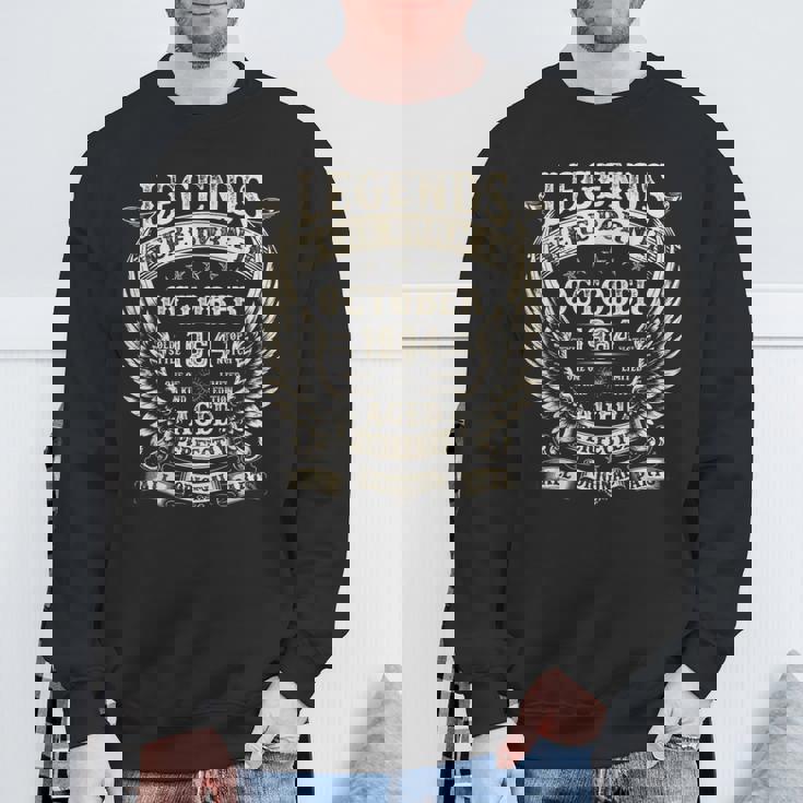 Legend Were Born In 1964 60歳の誕生日プレゼント 男性用 10月 スウェットシャツ 高齢者への贈り物