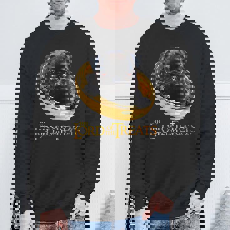 Lord Of The Treats 御馳走の主-クリスマスのための面白い黒いパグ犬 スウェットシャツ 高齢者への贈り物